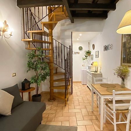 Appartamento Karma House Deluxe Navona Roma Esterno foto