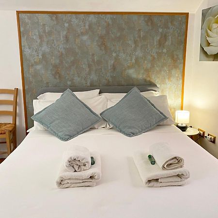 Appartamento Karma House Deluxe Navona Roma Esterno foto
